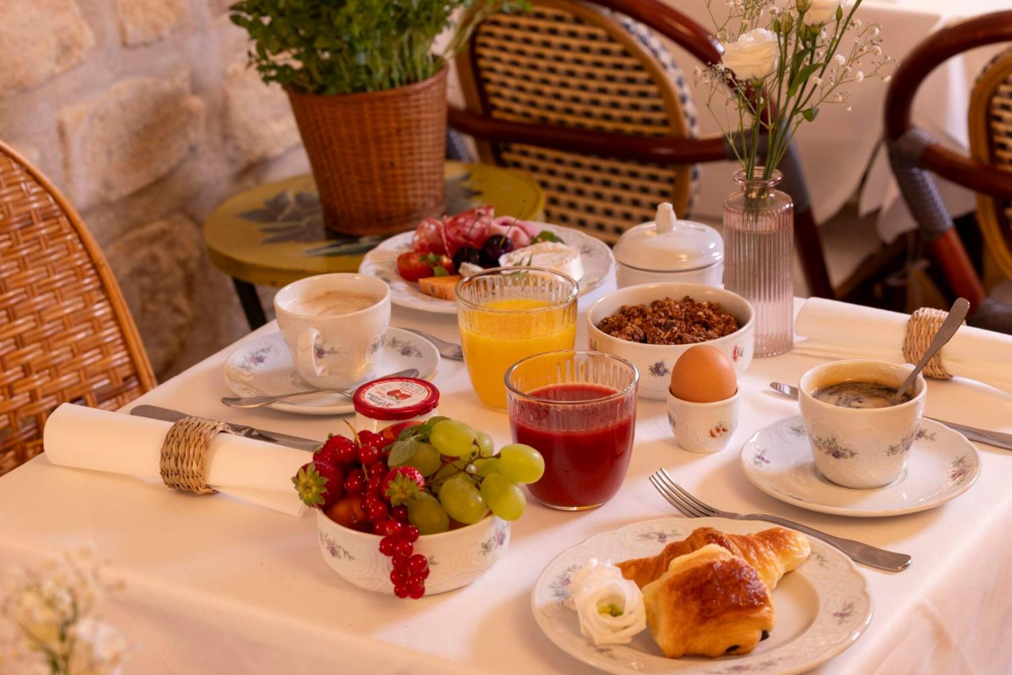 Le Saint Gregoire Hotel