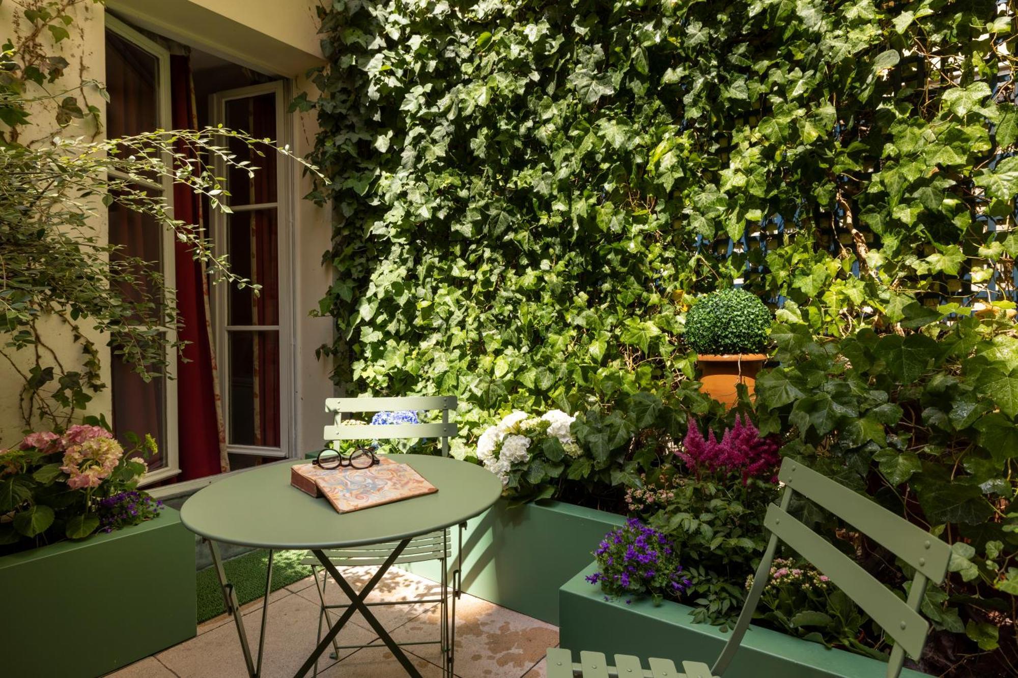 Hotel Le Saint Gregoire Paris